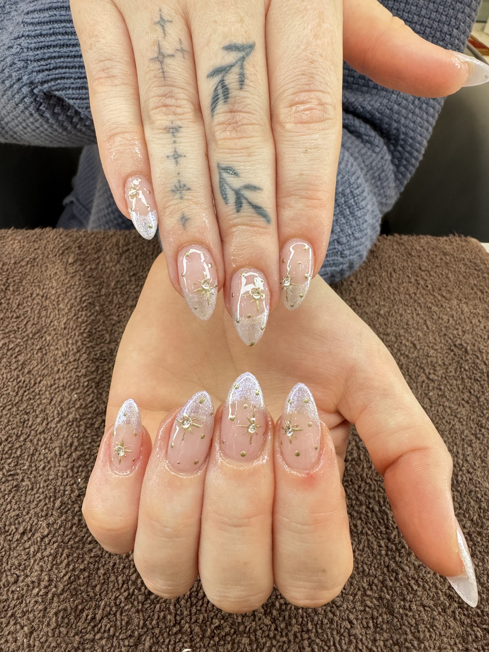 VERNIS Nail Lounge & LASHES (MENTION 15% NEW CUSTOMERS) nail photo 1